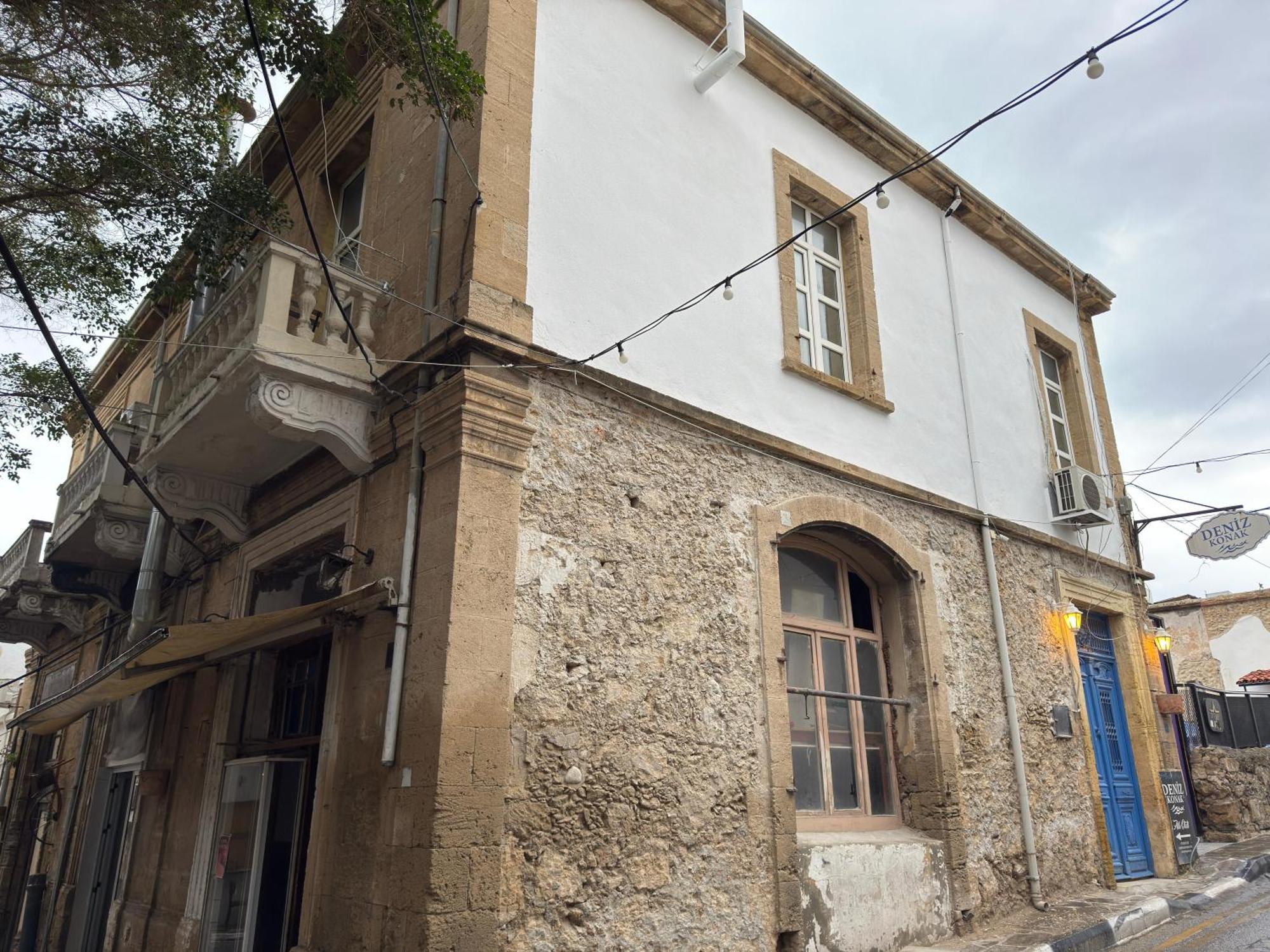 Deniz Konak Boutique Hotel Kerýnia Eksteriør bilde